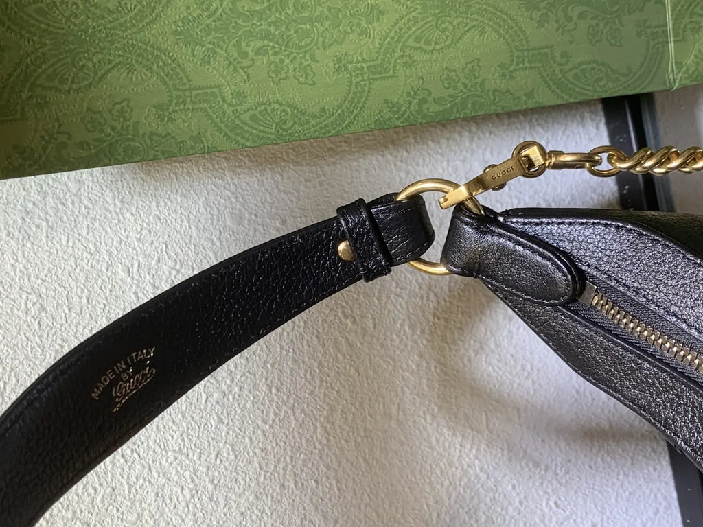 leather gold Gucci Black Half-Moon Bag - Hình 4