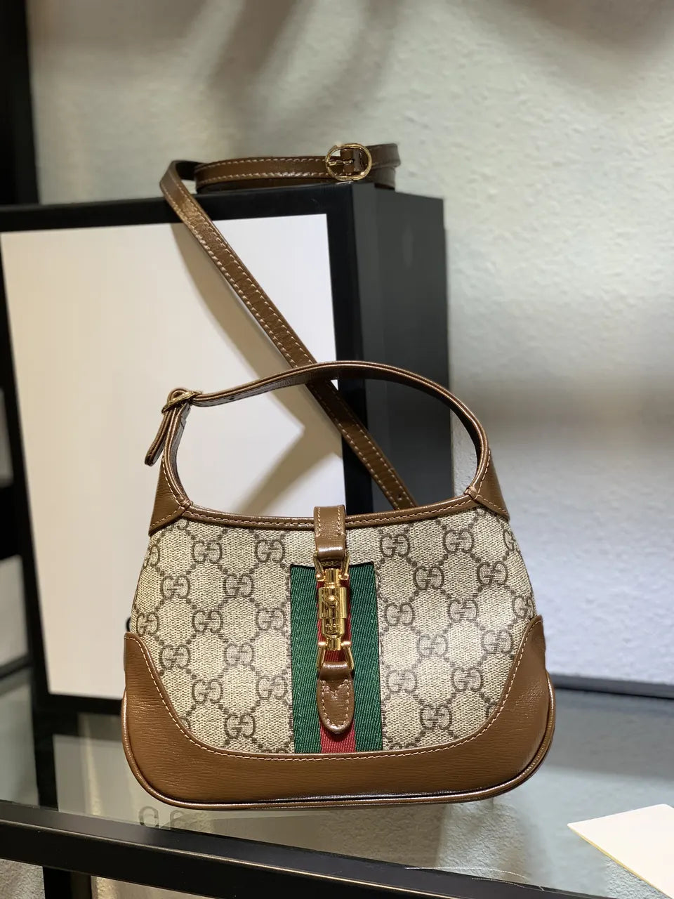 Gucci Beige GG Jackie Mini