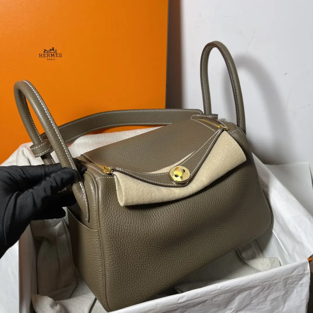 Hermès Khaki Leather Lindy - Hình 2