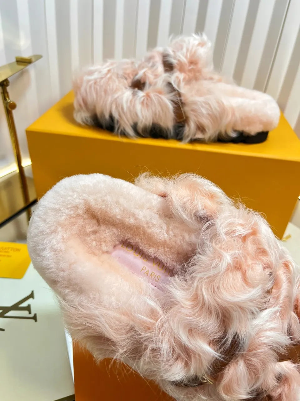 Louis Vuitton Pink Shearling Slippers - Hình 4