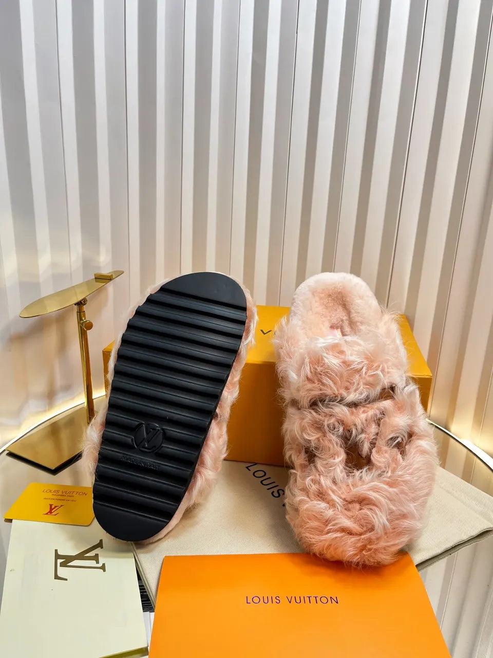 Louis Vuitton Pink Shearling Slippers - Hình 5