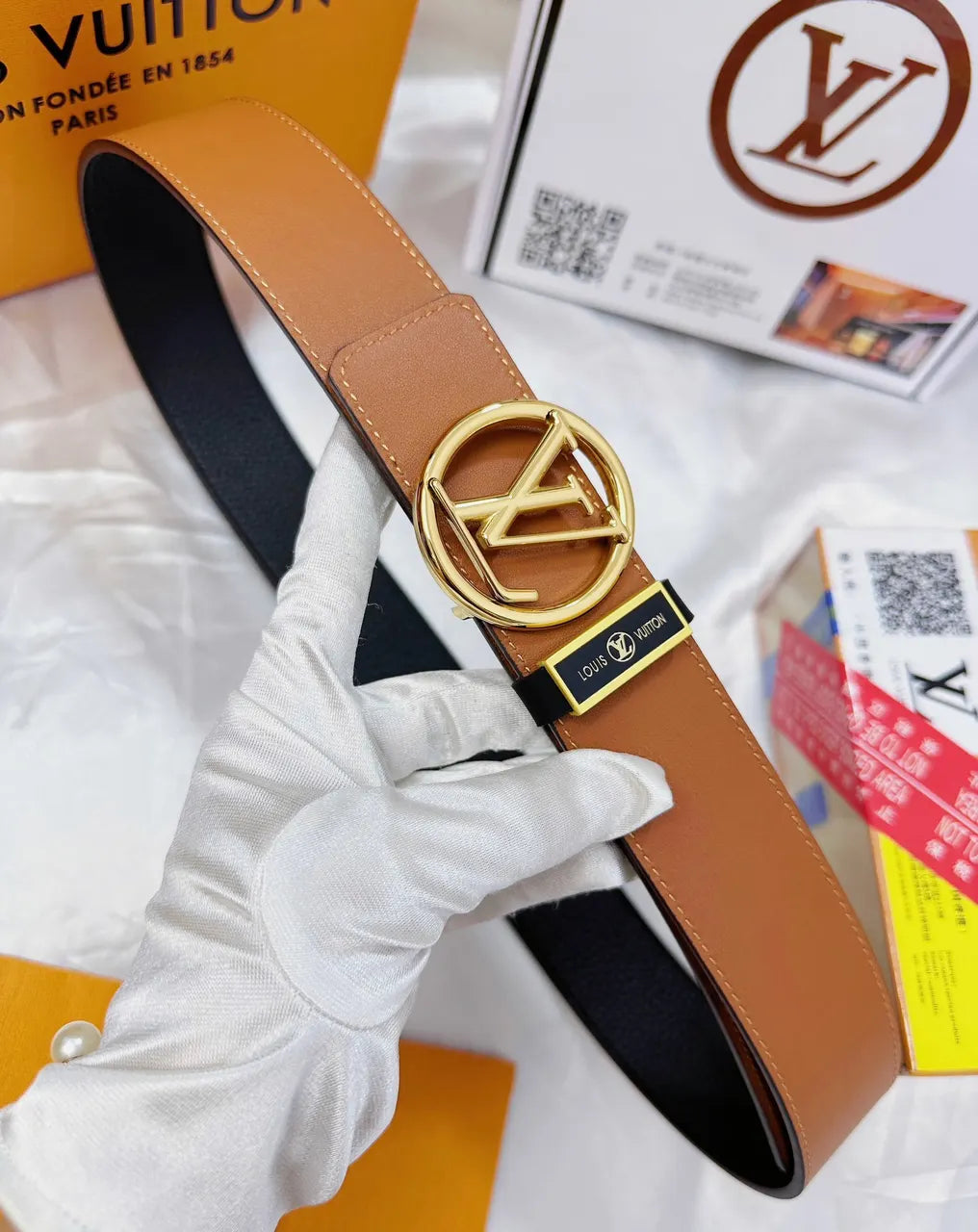 Louis Vuitton Reversible Leather Belt - Hình 5