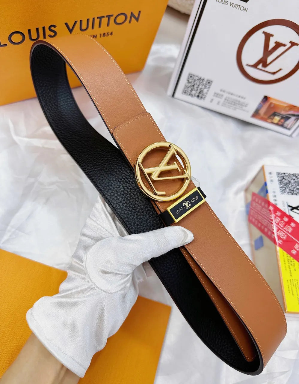 Louis Vuitton Reversible Leather Belt - Hình 8