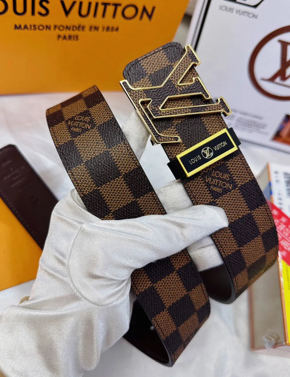 gold lv Louis Vuitton Damier Azur Belt - Hình 5