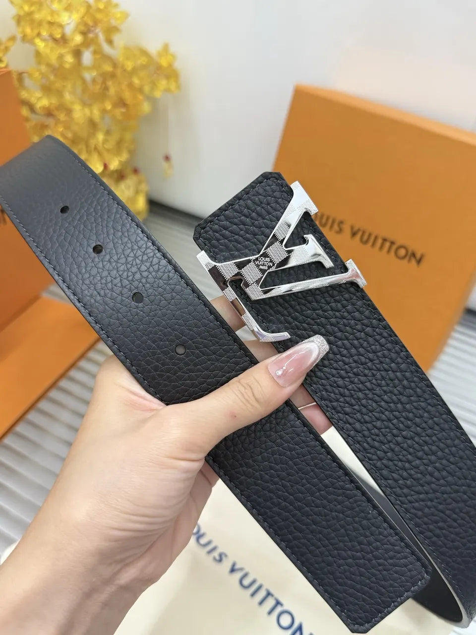 Louis Vuitton Silver Buckle Black Pebbled Leather Belt