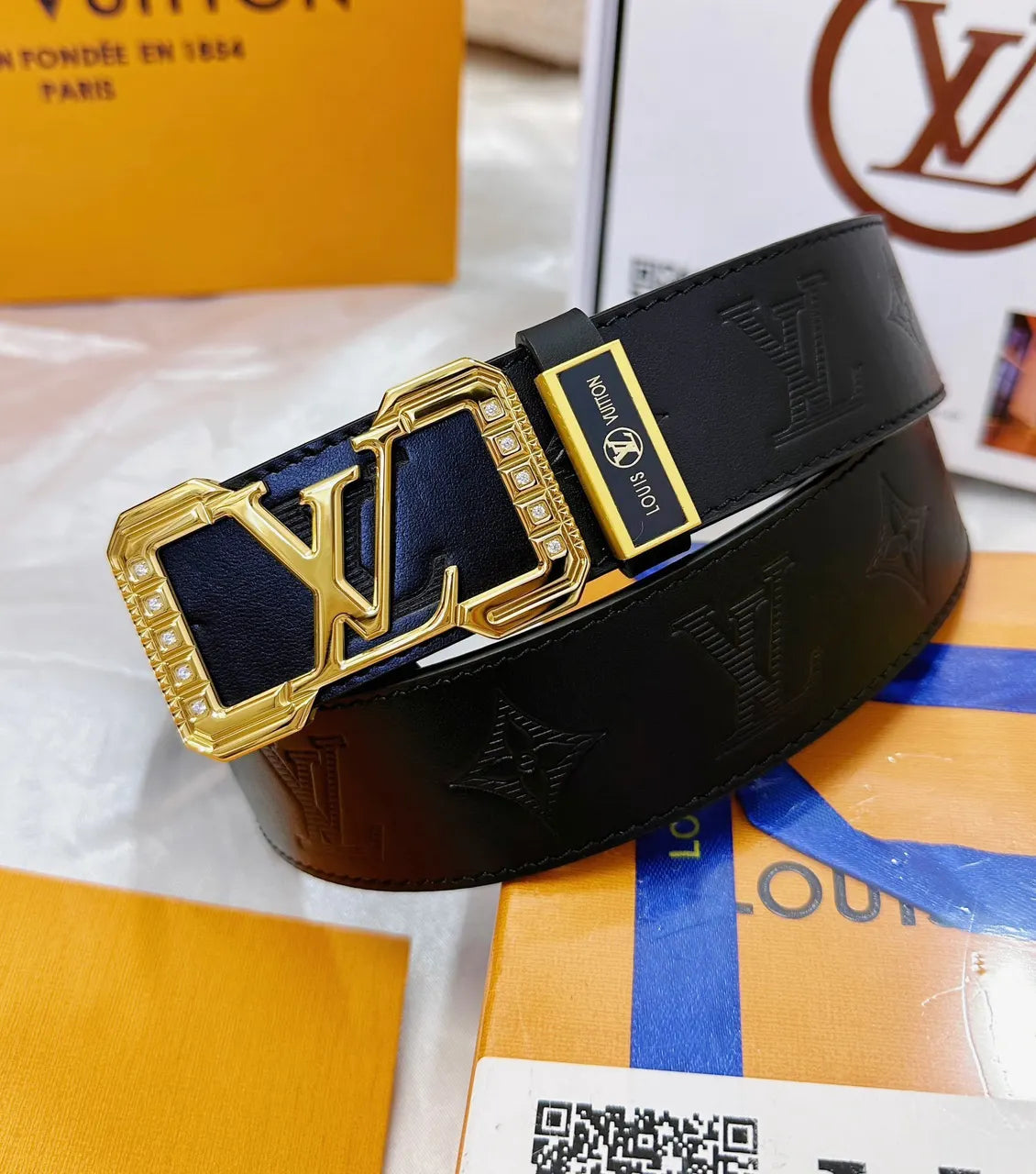 lv Louis Vuitton Black Embossed Leather Belt - Hình 2