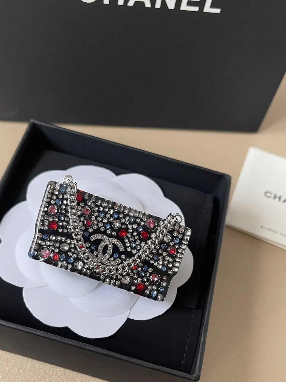 Chanel Mini Flap Bag Brooch - Hình 4