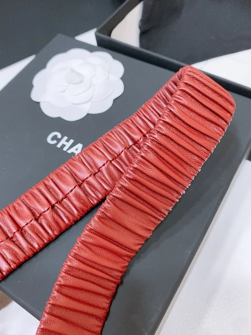 ruched Chanel Bordeaux Leather Belt - Hình 5