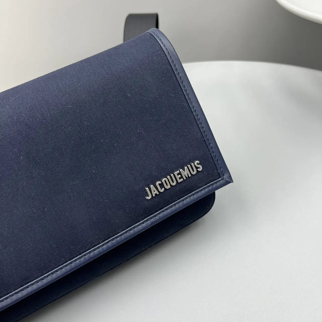 Jacquemus Navy Messenger Bag - Hình 5