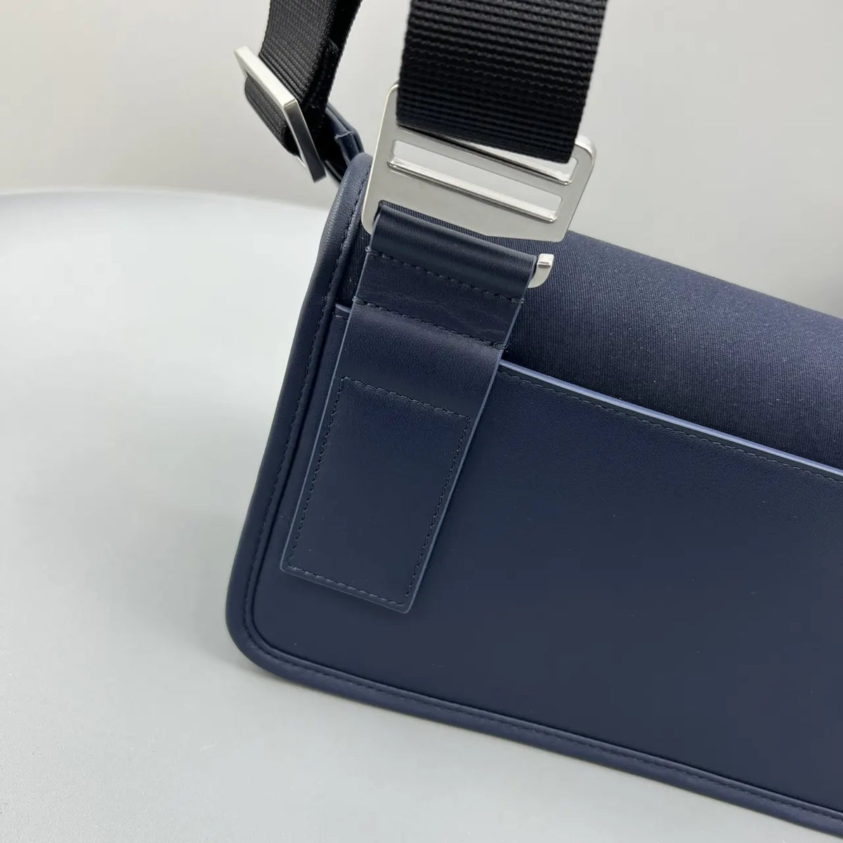Jacquemus Navy Messenger Bag - Hình 7