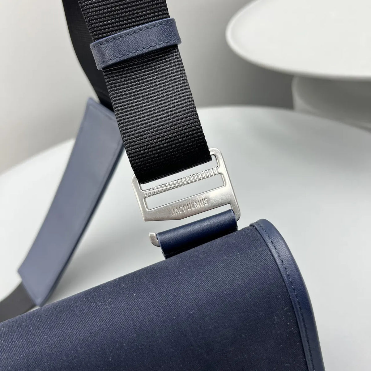 Jacquemus Navy Messenger Bag - Hình 6