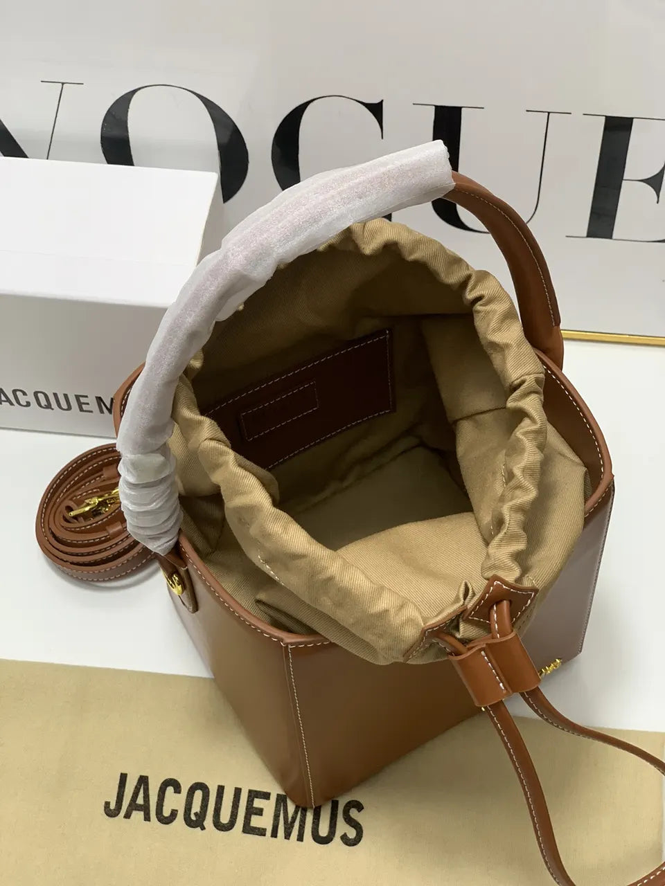 Jacquemus Le Cube Bag - Hình 6