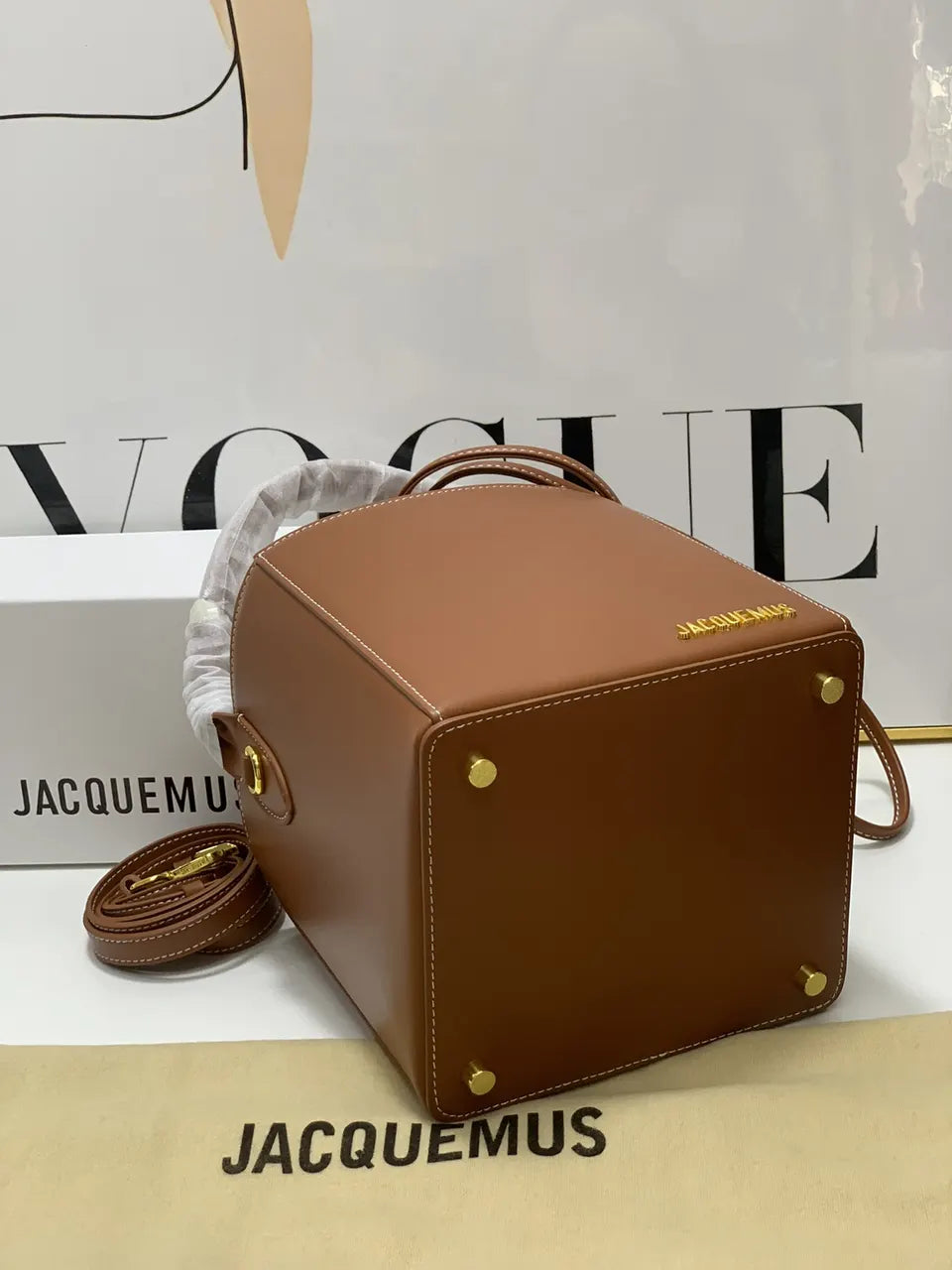 Jacquemus Le Cube Bag - Hình 4