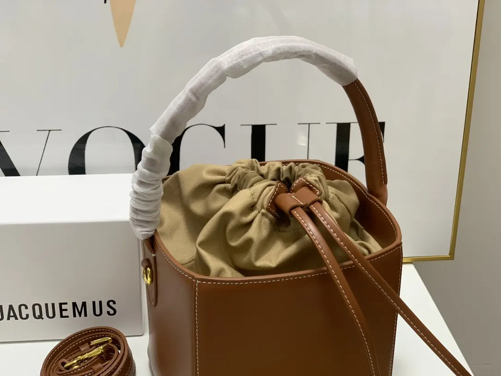 Jacquemus Le Cube Bag - Hình 5