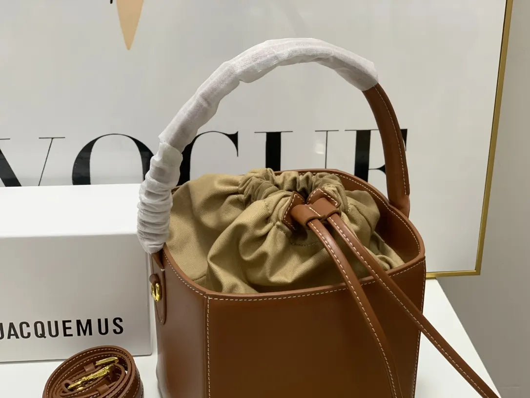 Jacquemus Le Cube Bag - Hình 5