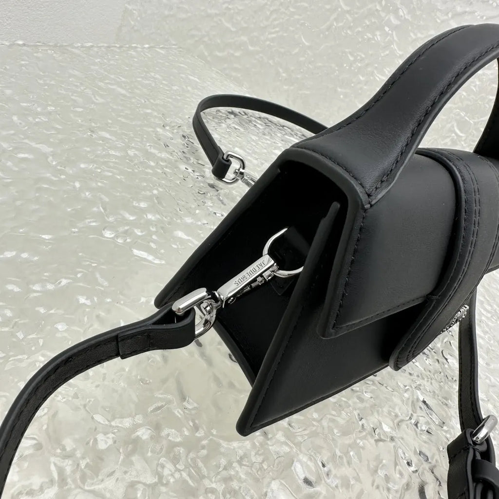 Jacquemus Matte Black Micro Bag - Hình 5