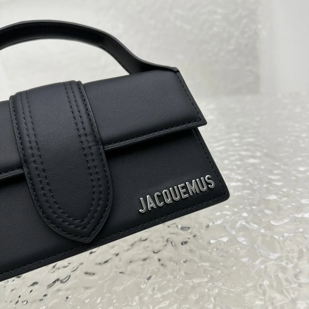 Jacquemus Matte Black Micro Bag - Hình 6