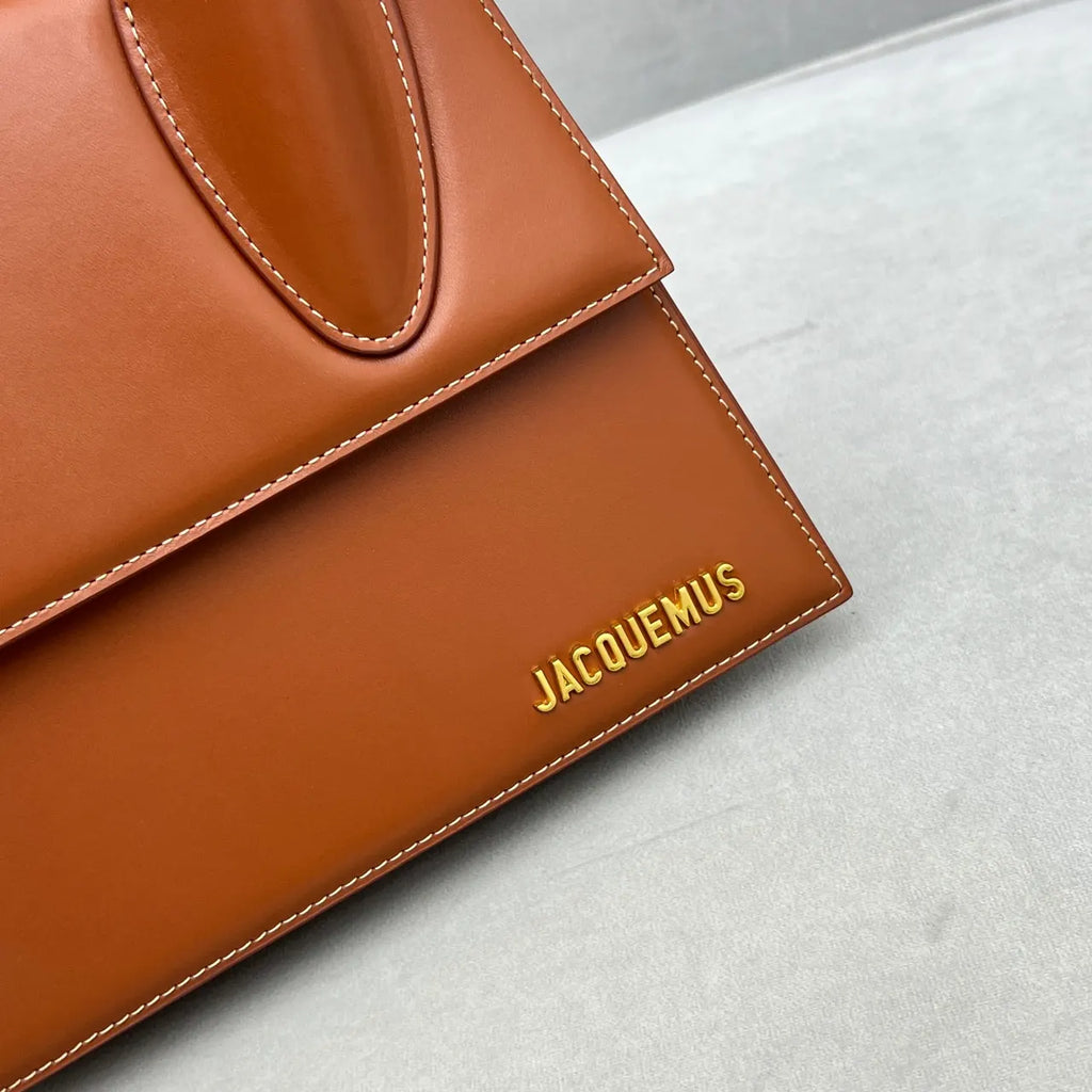 le Jacquemus Tan Leather Bag - Hình 6