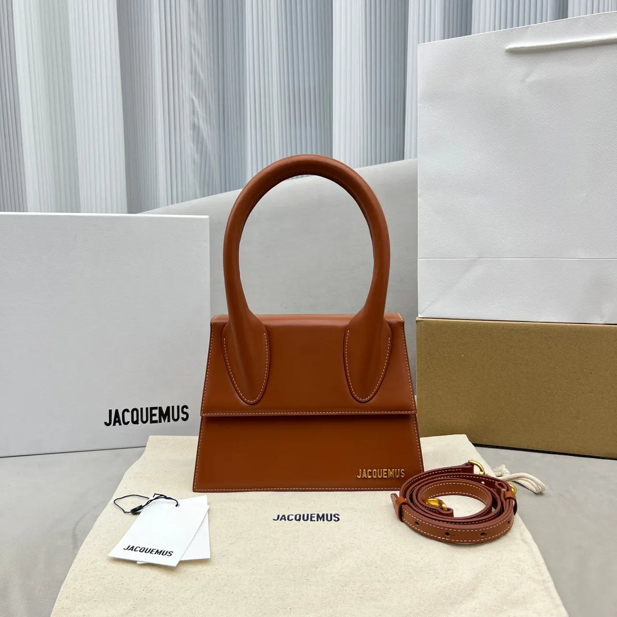 le Jacquemus Tan Leather Bag