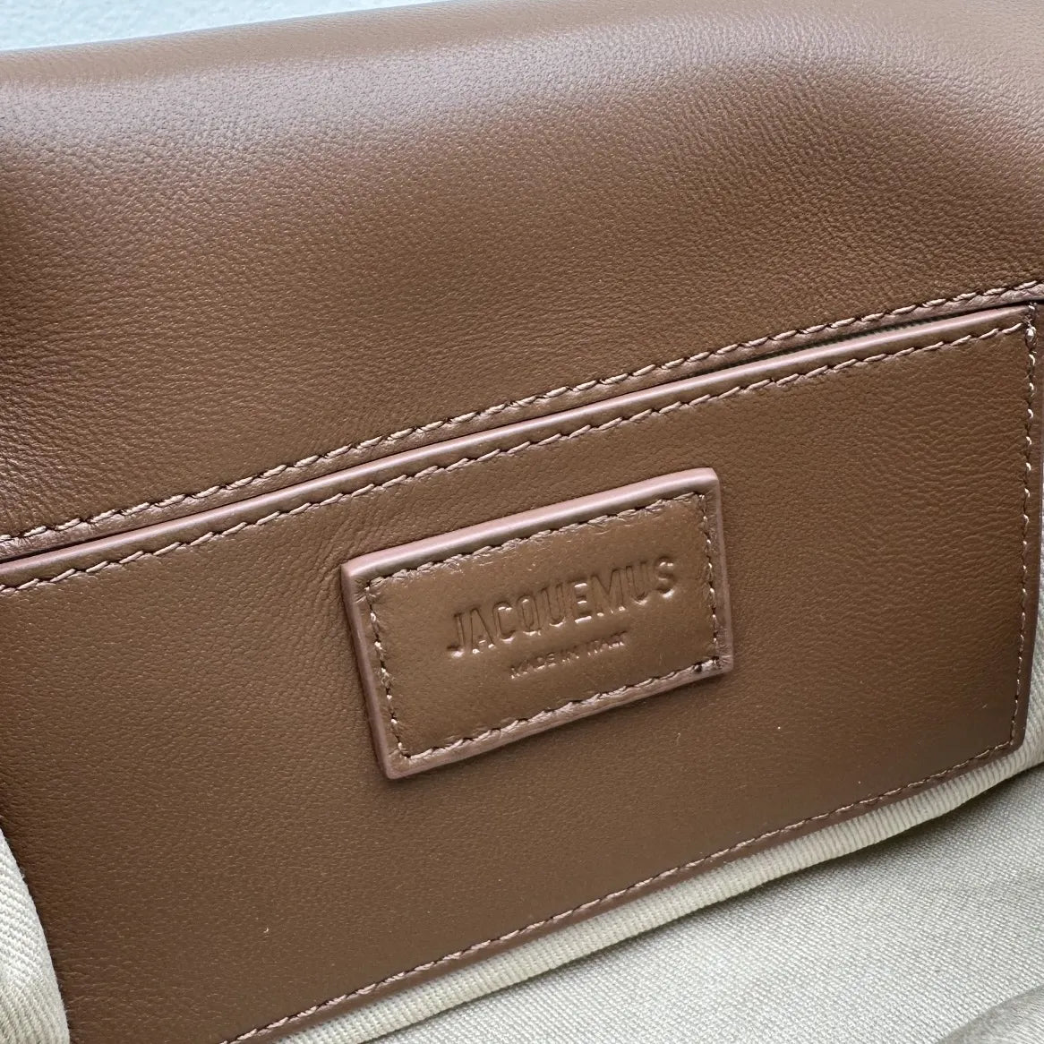 Jacquemus Brown Le Bisou Bag - Hình 9