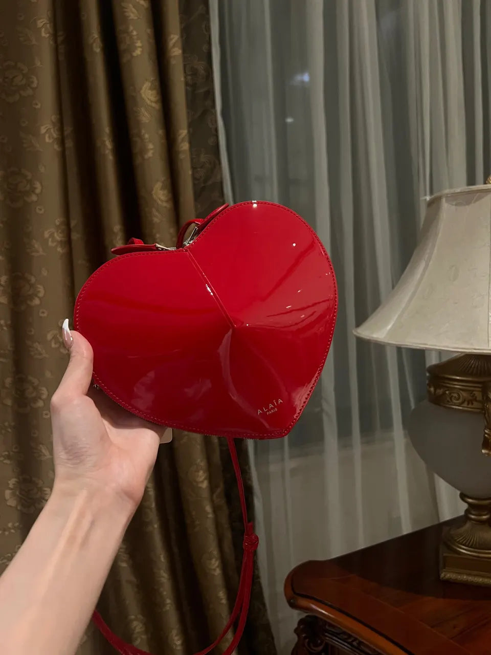 Alaïa Red Heart Bag - Hình 2
