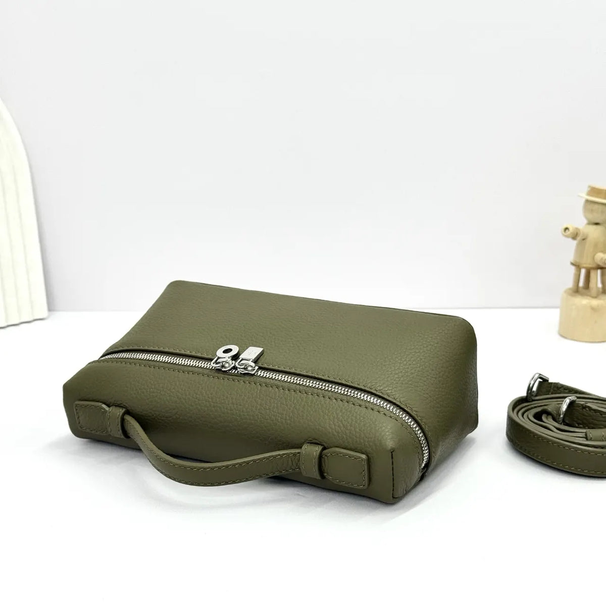Loro Piana Olive Green Leather Vanity - Hình 3