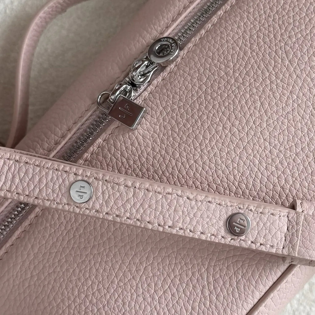 Loro Piana Powder Pink Leather Vanity - Hình 7