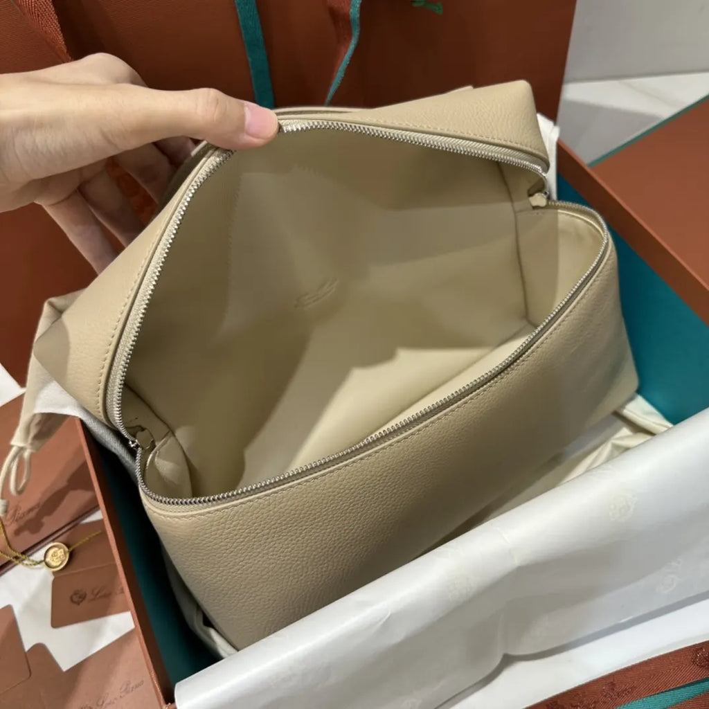 Loro Piana Oyster Leather Vanity - Hình 6