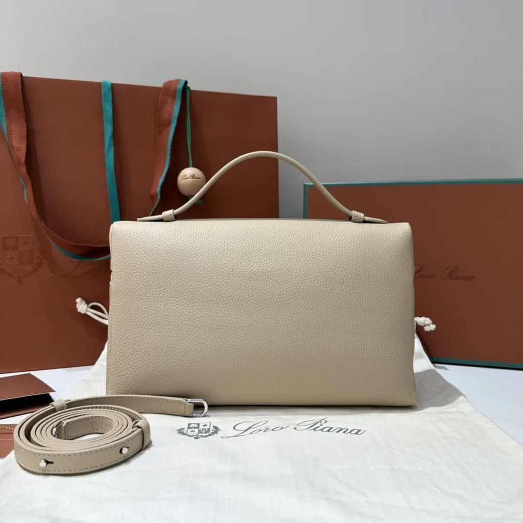 Loro Piana Oyster Leather Vanity - Hình 2