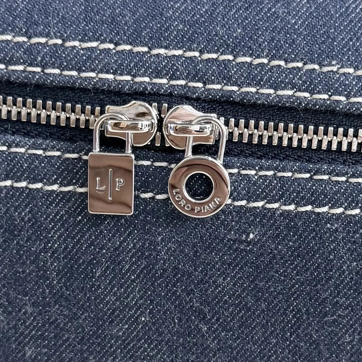 Loro Piana Denim Vanity Case - Hình 6