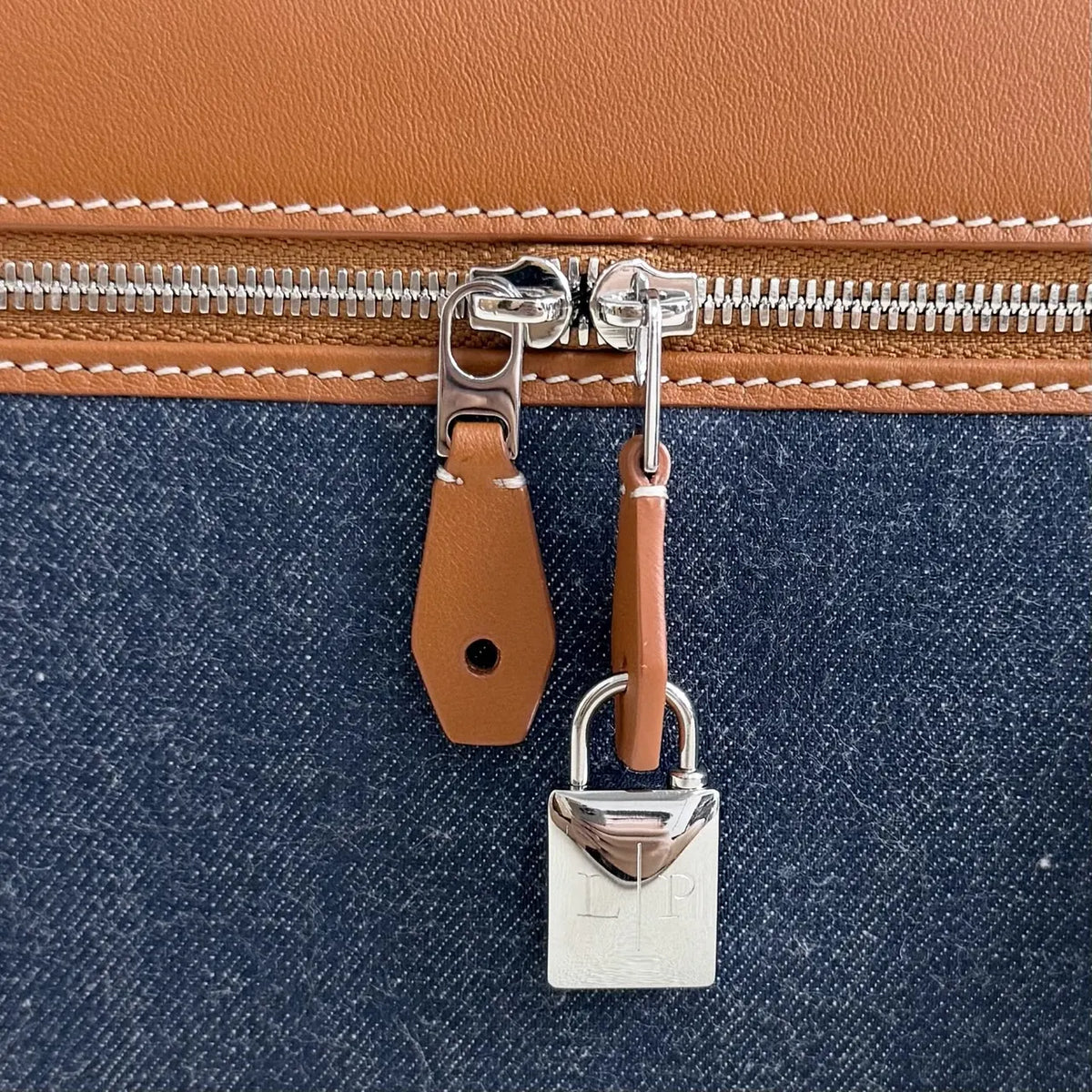 Loro Piana Denim Vanity - Hình 6