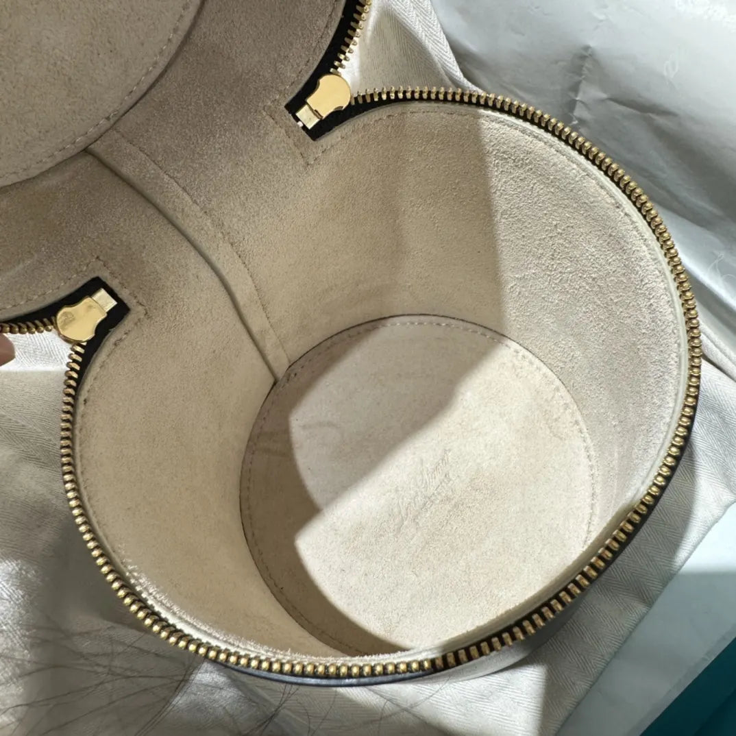 Loro Piana Black Cylinder Bag - Hình 8