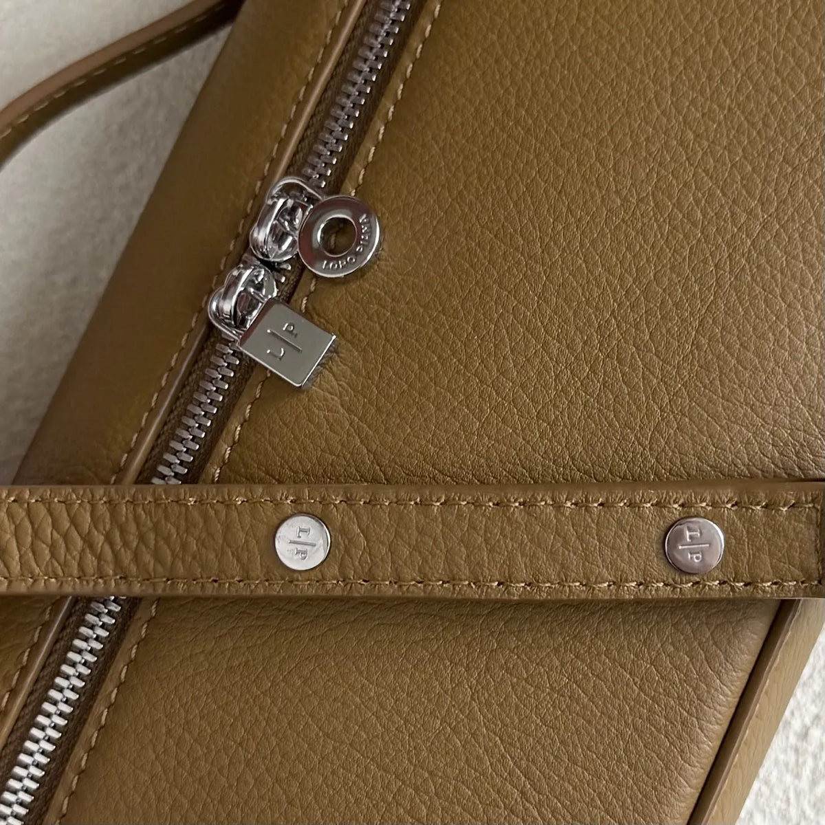 Loro Piana Tan Leather Box Bag - Hình 7