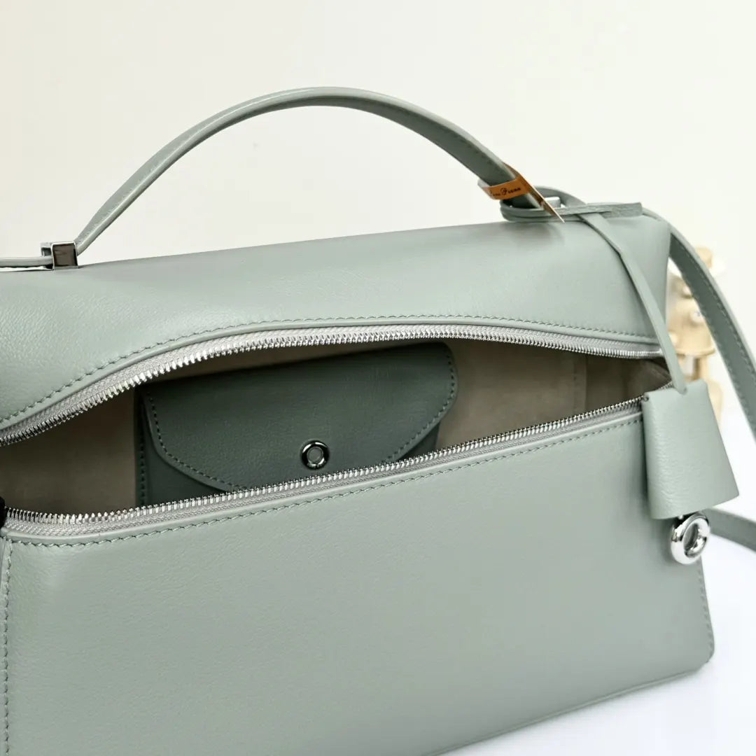 Hermès Pale Green Vanity Bag - Hình 7