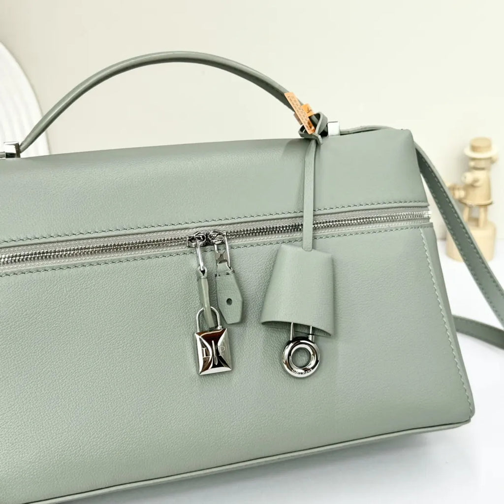 Hermès Pale Green Vanity Bag - Hình 4