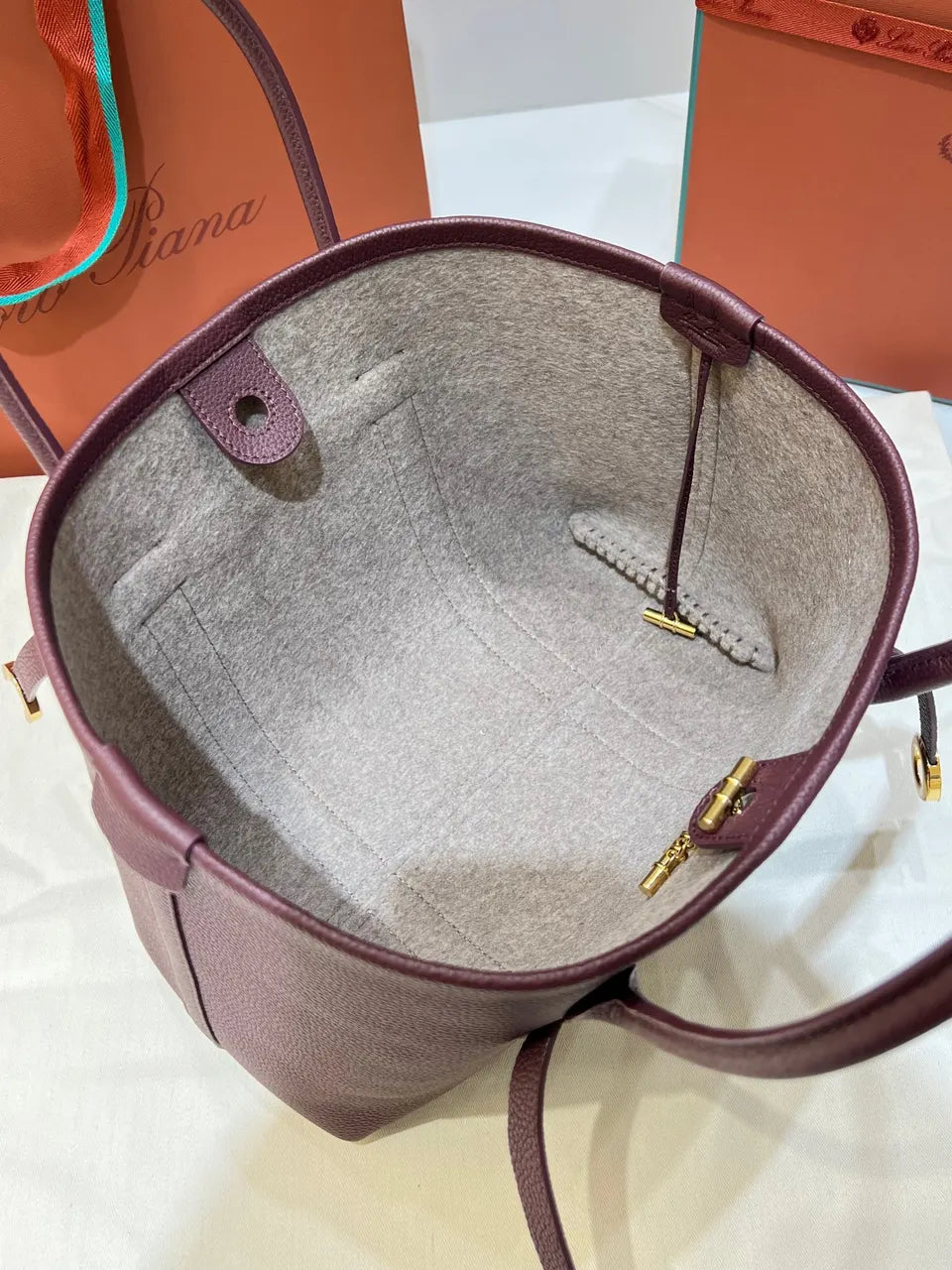 Loro Piana Burgundy Leather Tote - Hình 8