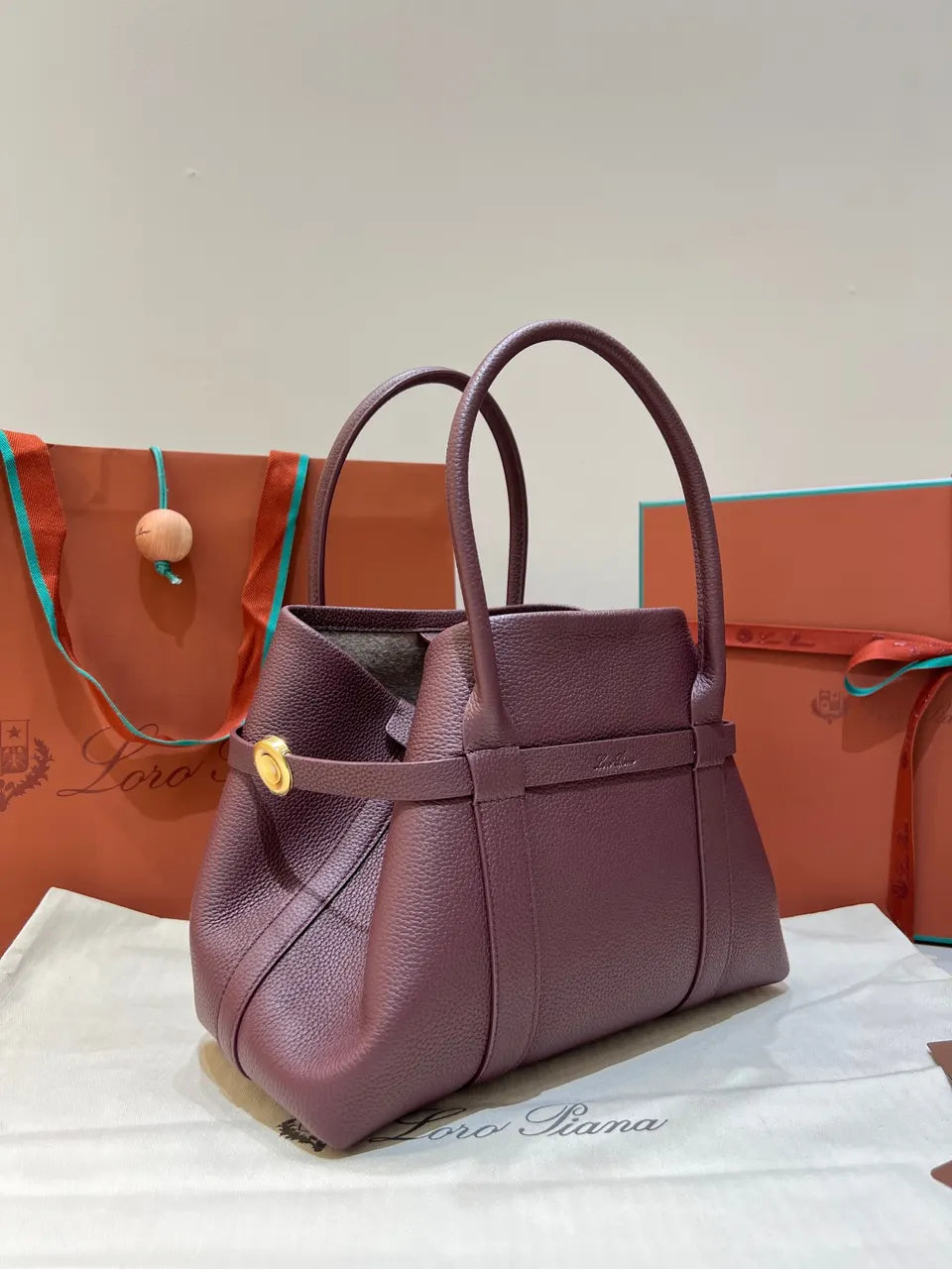 Loro Piana Burgundy Leather Tote - Hình 2