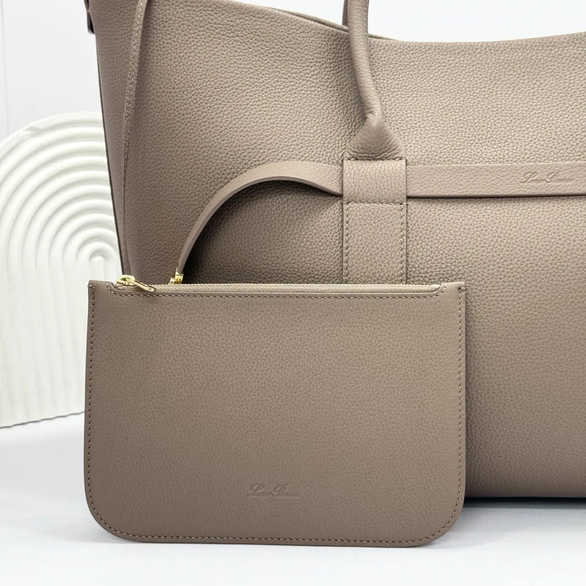 Loro Piana Mushroom Leather Tote - Hình 4