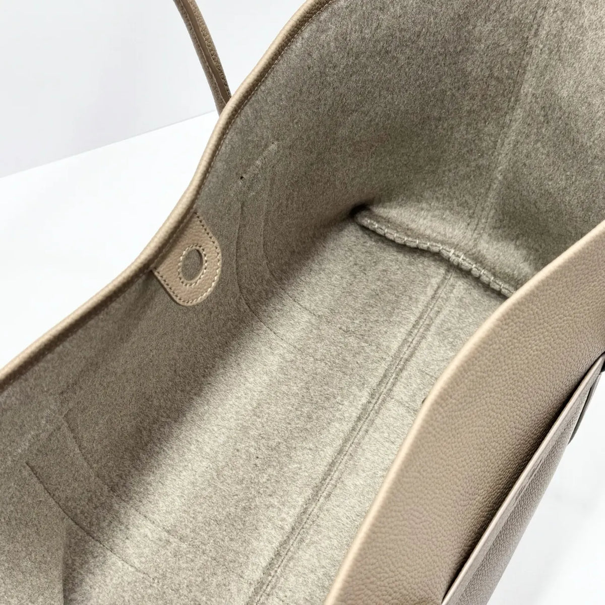 Loro Piana Mushroom Leather Tote - Hình 8