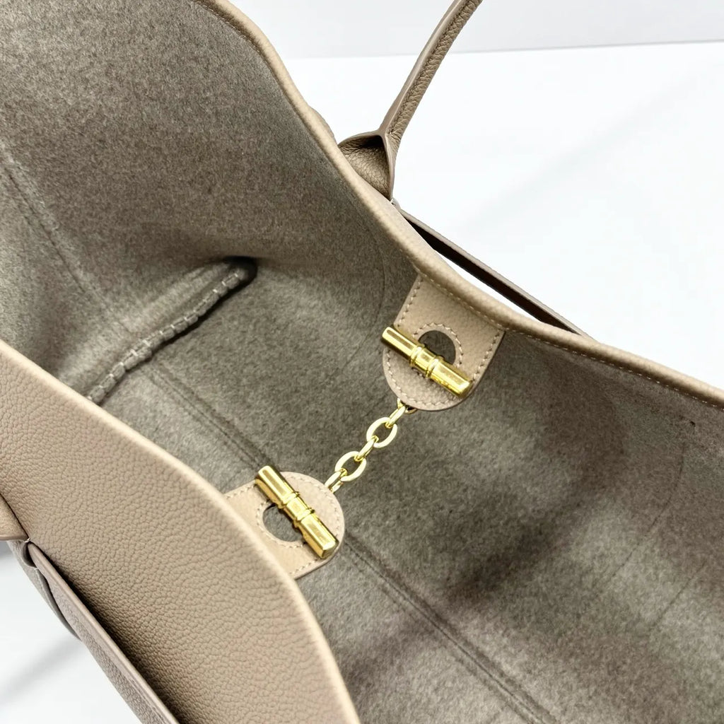 Loro Piana Mushroom Leather Tote - Hình 9