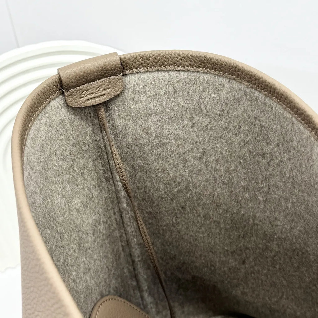Loro Piana Mushroom Leather Tote - Hình 7