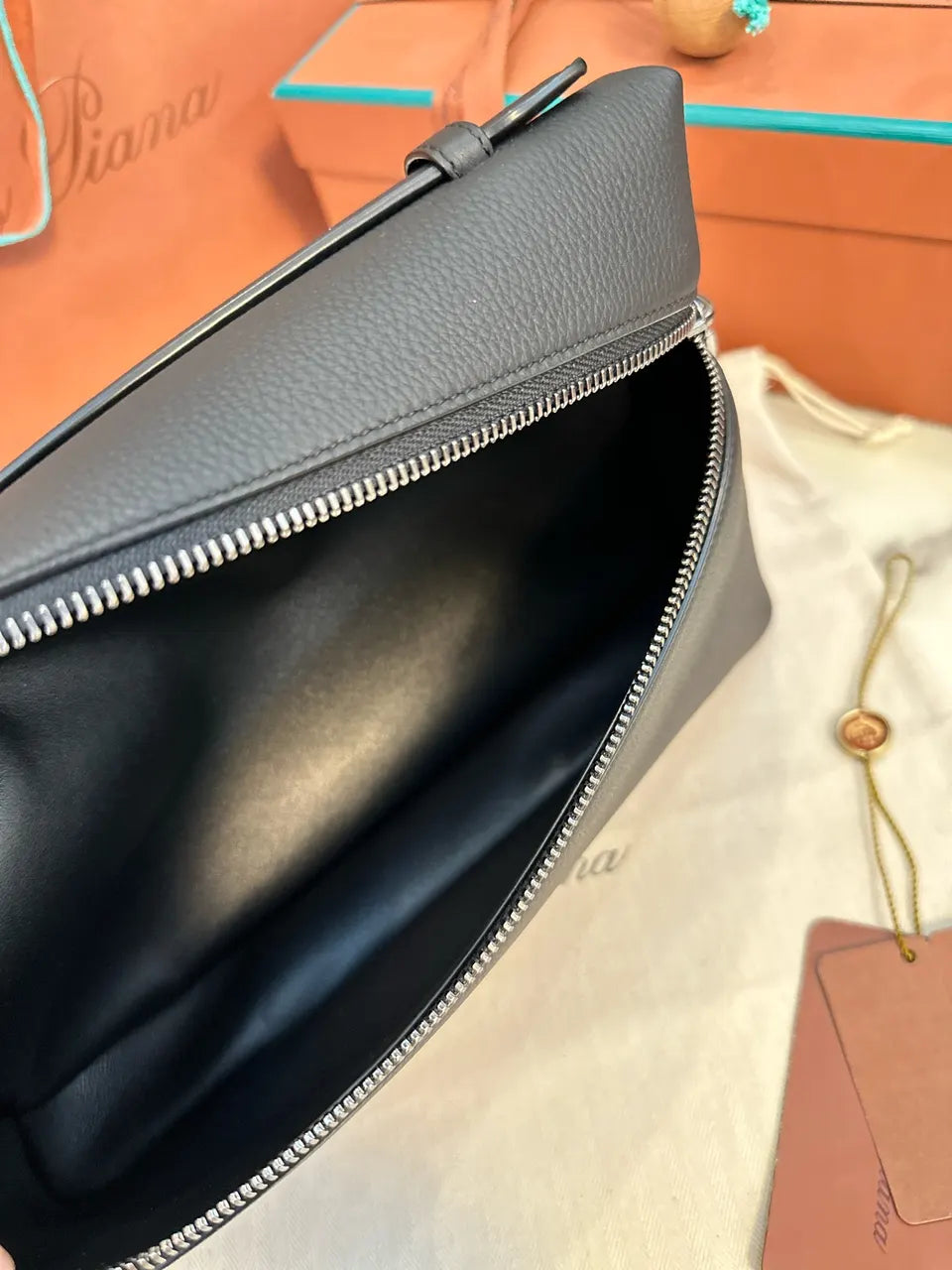 Loro Piana Black Zip Pouch - Hình 9