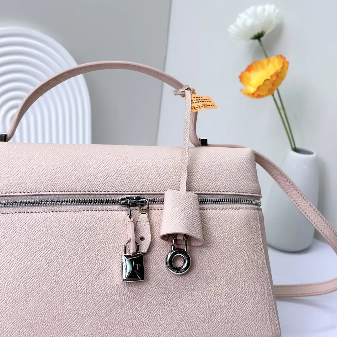 Loro Piana Rose Quartz Vanity - Hình 7
