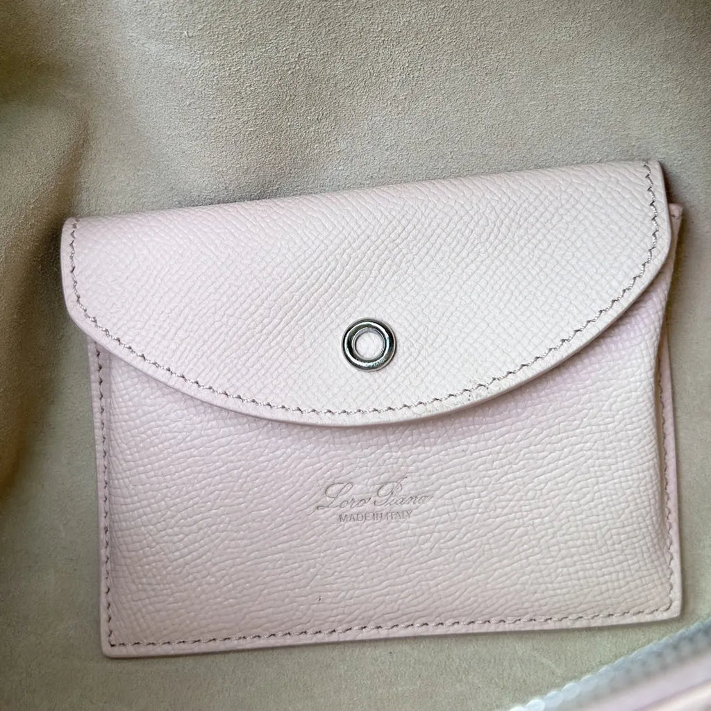 Loro Piana Rose Quartz Vanity - Hình 8