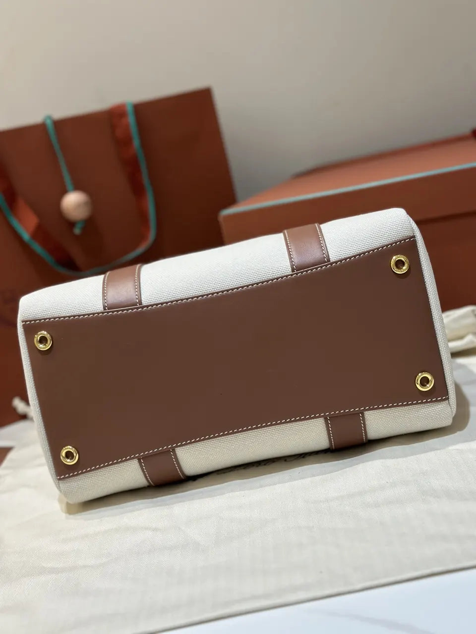 Loro Piana White Canvas Sesia - Hình 4
