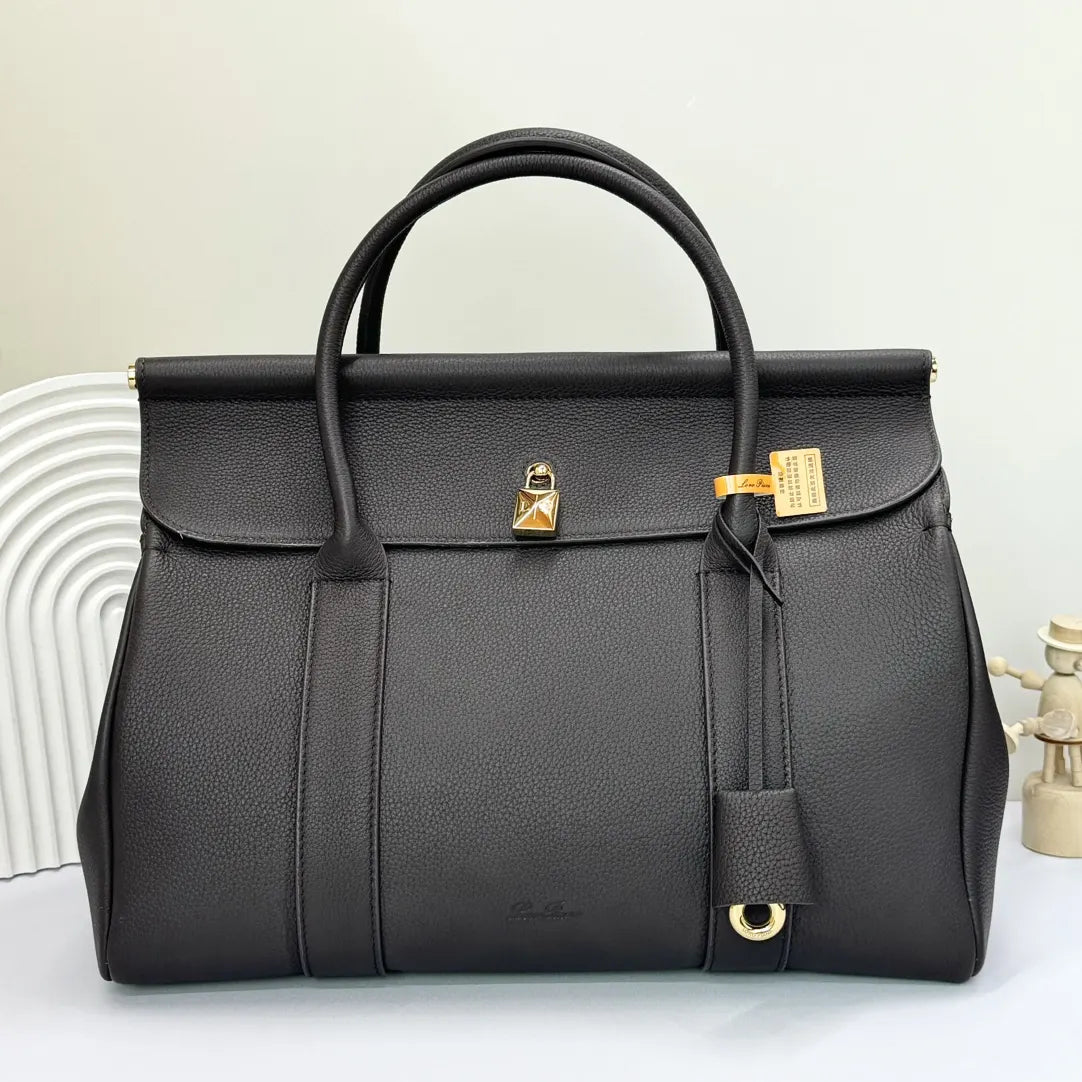 elegant Loro Piana Black Leather Sesia