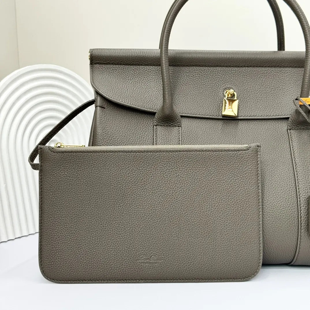 sophisticated Loro Piana Taupe Leather Tote - Hình 3
