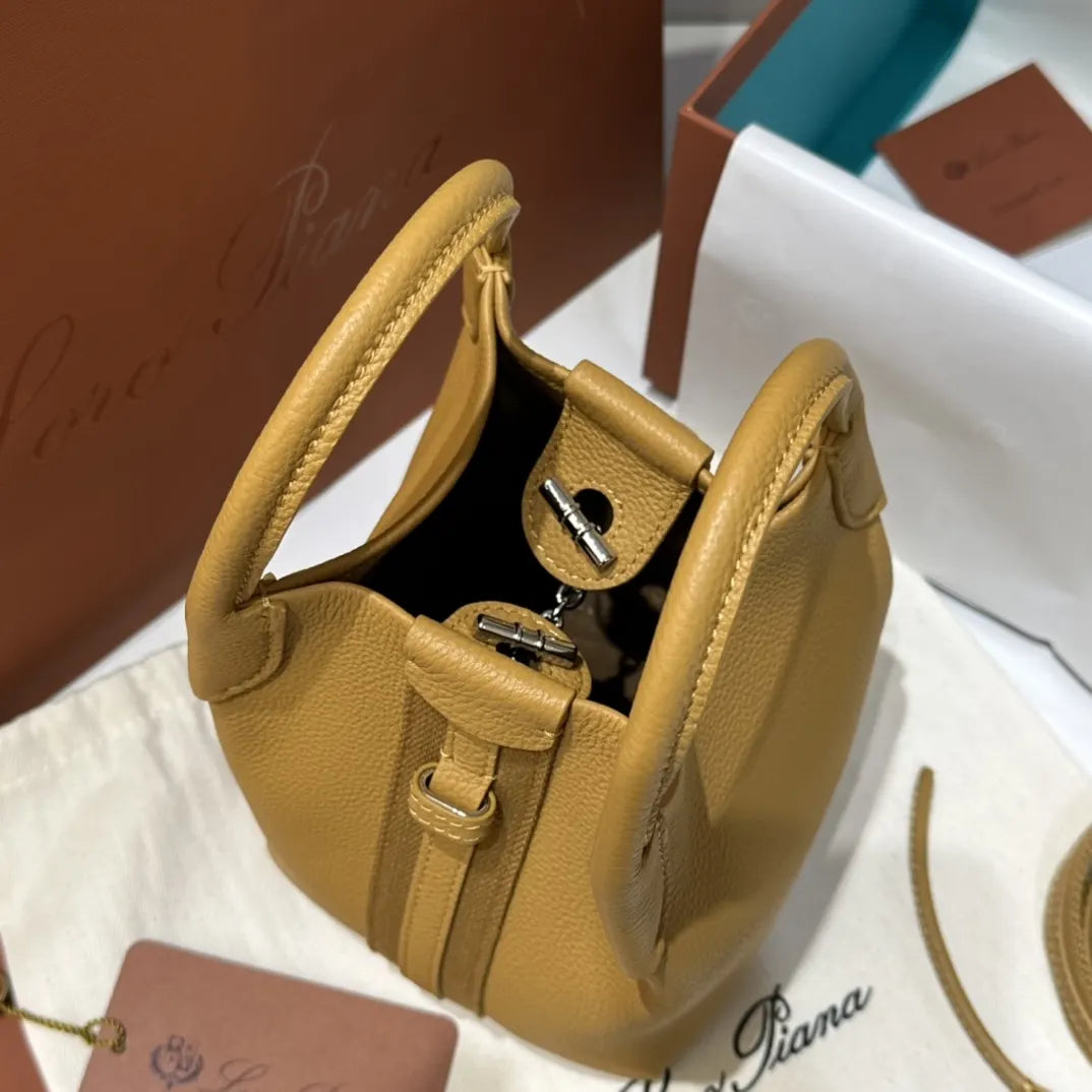Loro Piana Saffron Bag - Hình 4