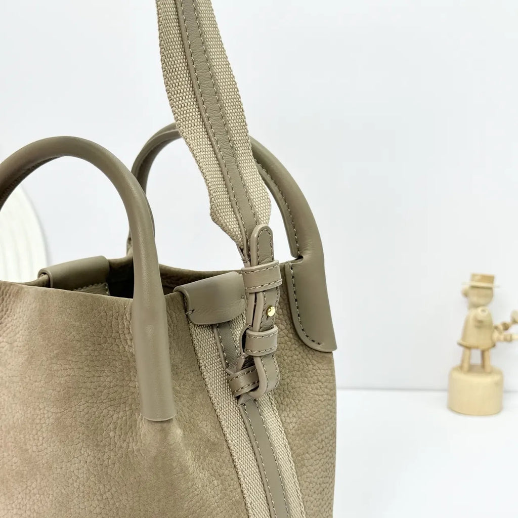 Loro Piana Taupe Bucket Bag - Hình 6