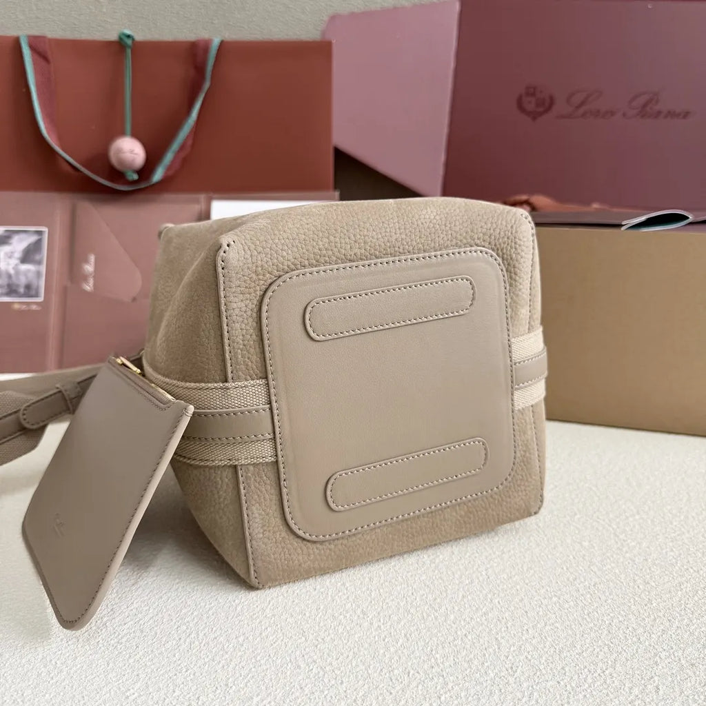 Loro Piana Beige Leather Bucket Bag - Hình 4